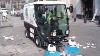 Belediye Başkanı Sayan, Kahramanmaraş sokaklarını temizledi
