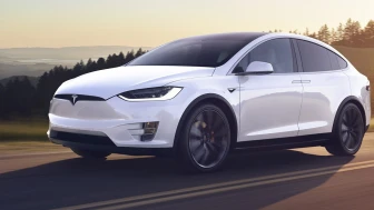 Tesla'nın Elektrikli Araç Teslimatları Yıllık Bazda İlk Kez Geriledi